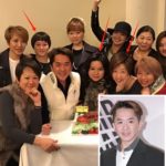 三女「共侍一夫」,每人每月還有50萬工資拿,57歲又被爆出「有新歡」:人生真精彩